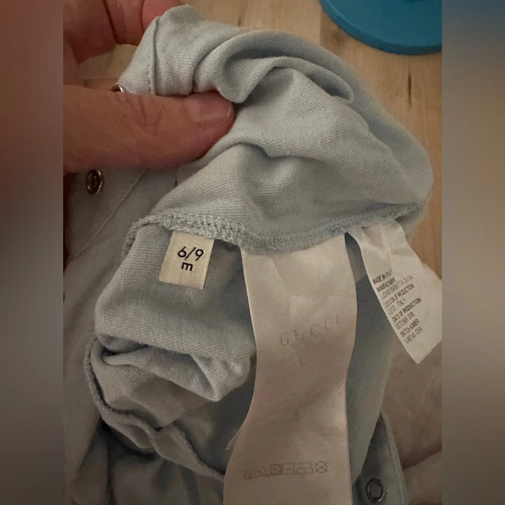Gucci blue footie with logo print and snaps at legs and neck. 6/9 months - Picture 4 of 4